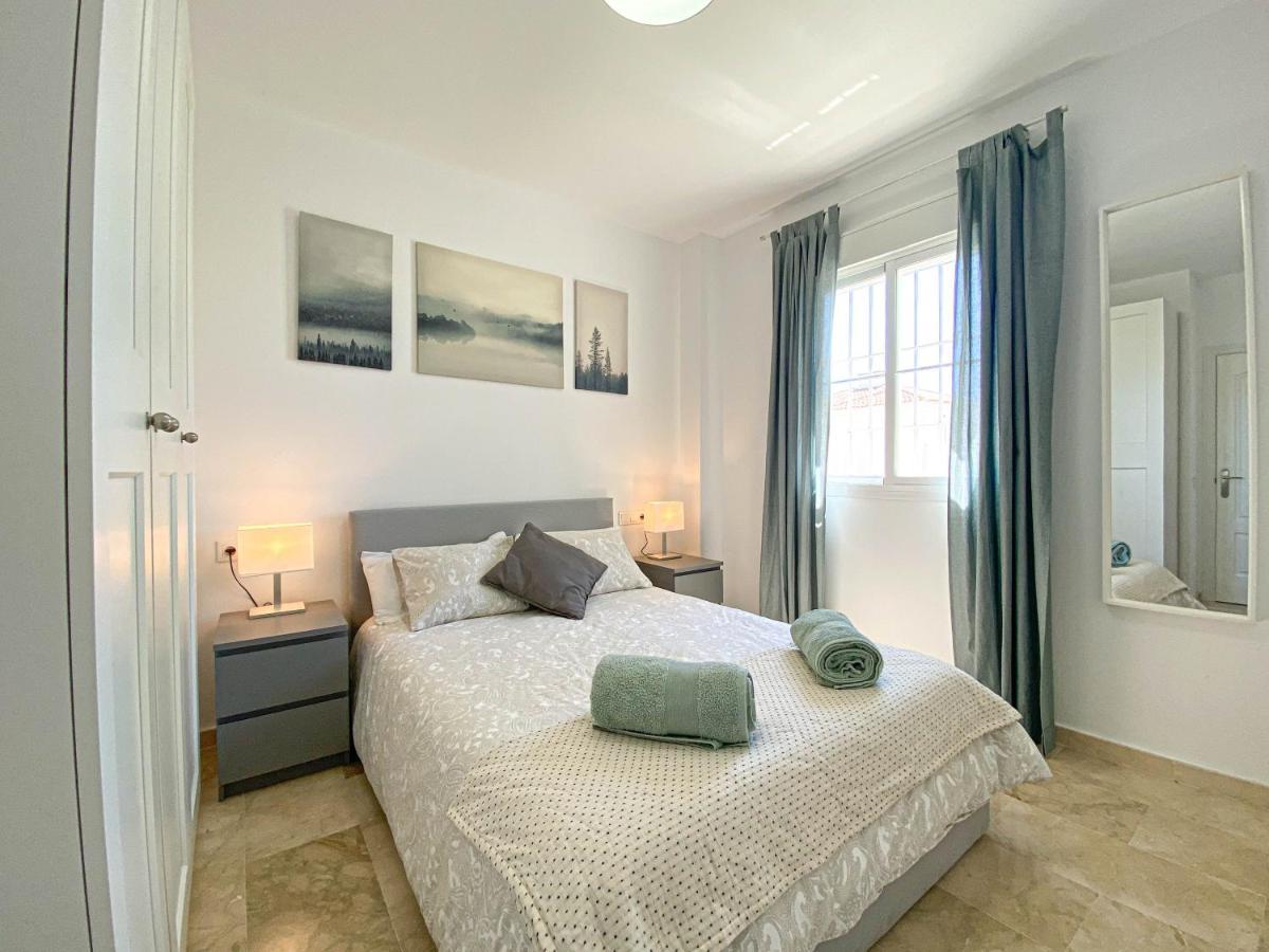Teach Mhaire Apartamento De Vacaciones Манилва Екстериор снимка